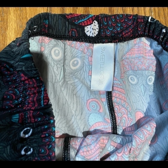 Sweet legs plus winter owl buttery soft leggings, like new - Picture 4 of 5